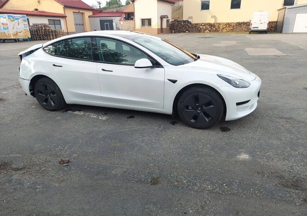 Tesla Model 3 cena 79900 przebieg: 35000, rok produkcji 2022 z Kłodzko małe 436